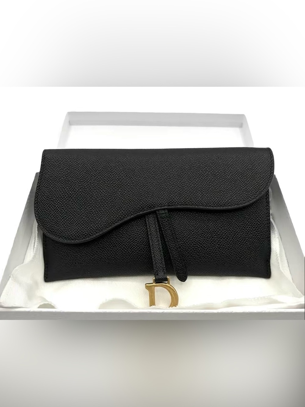 Small Saddle Pouch with Chain